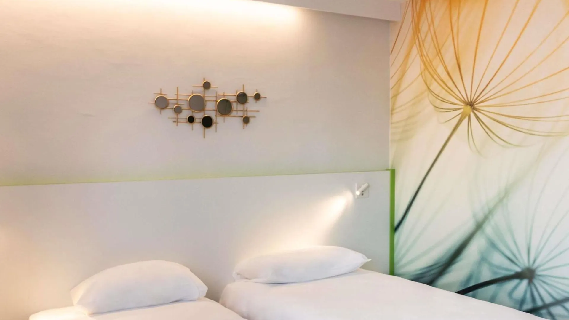 Hotel Ibis Styles Fougeres Beaucé Francia